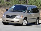 2005 Chrysler Town & Country LX Front 3/4 View