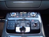 2014 Audi S8 quattro S Controls