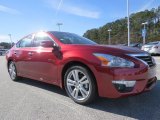 2014 Nissan Altima 3.5 SL Front 3/4 View