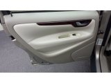 2004 Volvo V70 2.4 Door Panel
