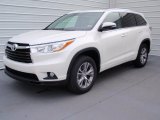 2014 Toyota Highlander XLE Front 3/4 View