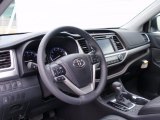 2014 Toyota Highlander XLE Dashboard