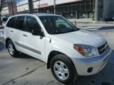 Super White Toyota RAV4 in 2005