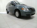 2006 Chrysler Town & Country 