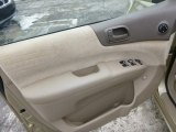 2006 Kia Sedona LX Door Panel