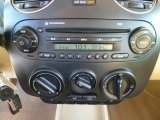 2010 Volkswagen New Beetle 2.5 Coupe Audio System