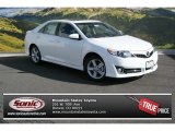 2014 Super White Toyota Camry SE #90297513