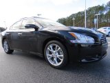 2014 Nissan Maxima 3.5 SV Front 3/4 View