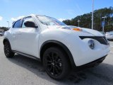 2014 Nissan Juke S Front 3/4 View