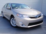 2014 Champagne Mica Toyota Camry Hybrid XLE #90369670