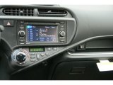 2014 Toyota Prius c Hybrid Four Controls