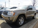 Light Khaki Metallic Jeep Grand Cherokee in 2005