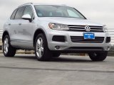 2014 Cool Silver Metallic Volkswagen Touareg TDI Lux 4Motion #90678219