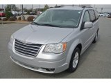 Bright Silver Metallic Chrysler Town & Country in 2008