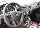 2012 Volkswagen Touareg TDI Executive 4XMotion Dashboard
