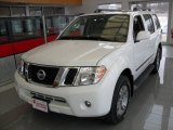2012 Avalanche White Nissan Pathfinder Silver 4x4 #91048005