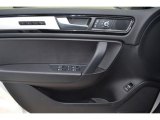 2014 Volkswagen Touareg TDI R-Line 4Motion Door Panel