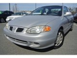 Slate Gray Hyundai Elantra in 2000