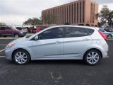 2014 Hyundai Accent SE 5 Door Exterior