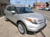2014 Ford Explorer XLT 4WD Front 3/4 View