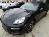 2014 Porsche Panamera  Front 3/4 View