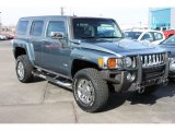 2006 Hummer H3  Front 3/4 View