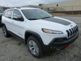 Bright White Jeep Cherokee in 2014