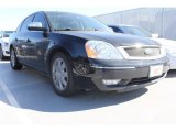 2007 Ford Five Hundred Limited Front 3/4 View