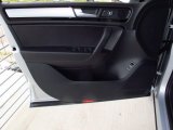 2014 Volkswagen Touareg V6 Sport 4Motion Door Panel