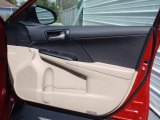 2014 Toyota Camry LE Door Panel