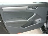 2014 Volkswagen Passat 2.5L S Door Panel