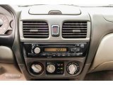 2003 Nissan Sentra 2.5 Limited Edition Controls