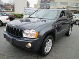 2007 Jeep Grand Cherokee Laredo 4x4 Front 3/4 View