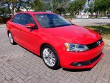 2011 Volkswagen Jetta SEL Sedan Front 3/4 View