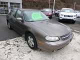 2002 Chevrolet Malibu LS Sedan Front 3/4 View