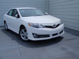 2014 Super White Toyota Camry SE #92590796