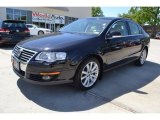 2010 Volkswagen Passat Komfort Sedan