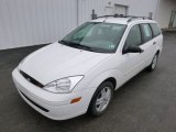 2000 Ford Focus SE Wagon Front 3/4 View