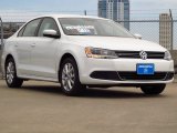 2014 Pure White Volkswagen Jetta SE Sedan #93161834