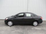 Black Sand Pearl Toyota Yaris in 2010