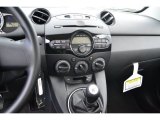 2014 Mazda Mazda2 Sport Controls