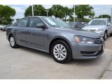 2014 Volkswagen Passat 2.5L Wolfsburg Edition Front 3/4 View