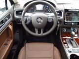 2014 Volkswagen Touareg V6 Sport 4Motion Dashboard