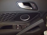 2014 Audi R8 Coupe V8 Controls