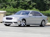 2005 Mercedes-Benz S 500 Sedan Front 3/4 View