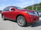 2014 Nissan Pathfinder Cayenne Red