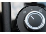 2014 Volkswagen Touareg TDI Sport 4Motion Controls