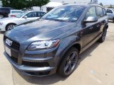 2014 Audi Q7 3.0 TFSI quattro S Line Package Front 3/4 View