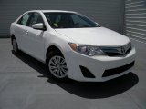 2014 Super White Toyota Camry LE #94054167