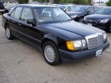 1989 Mercedes-Benz E Class 300 E Sedan Front 3/4 View